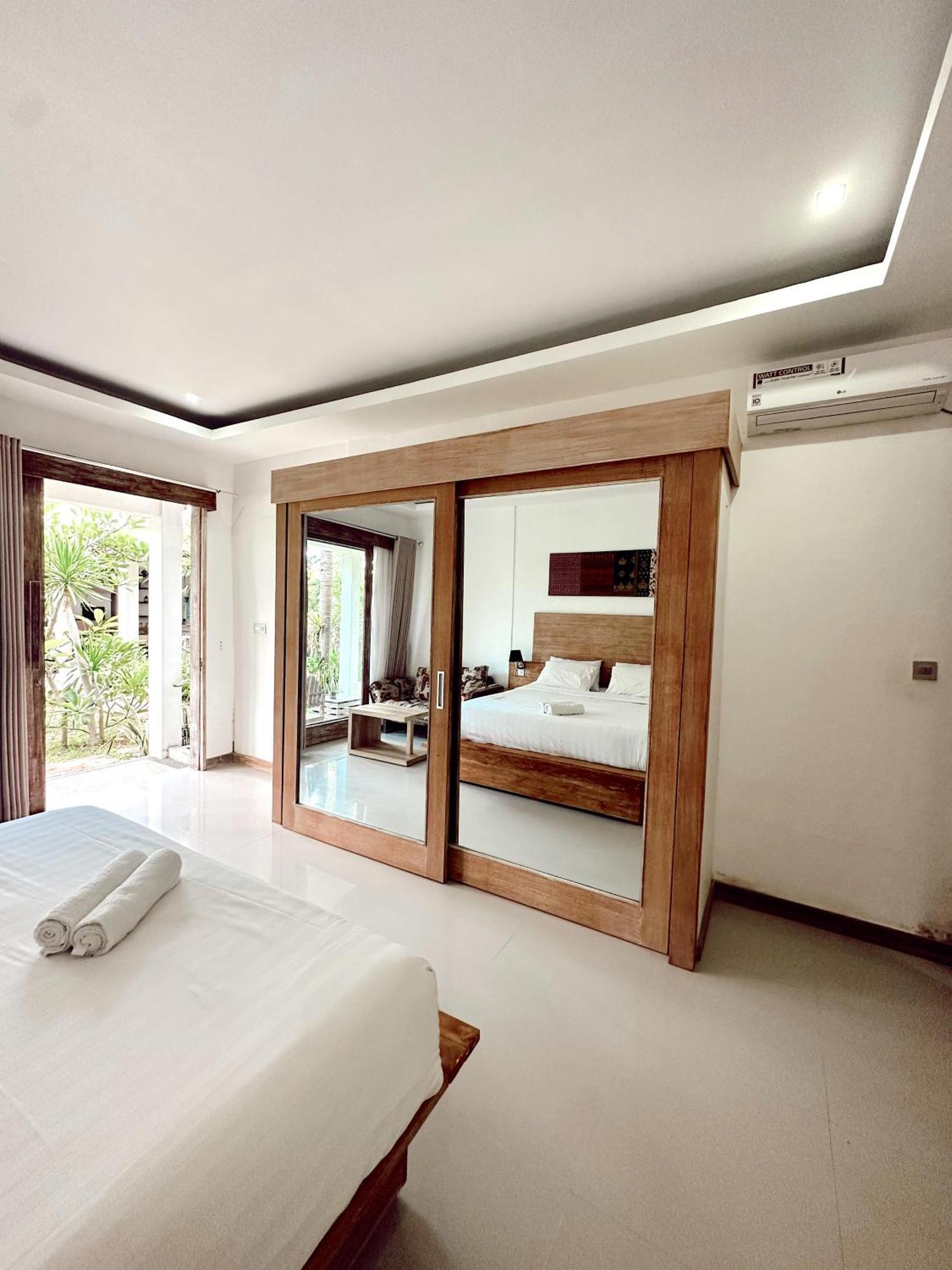 Hotel Hi5 Kuta Kuta  Exterior foto